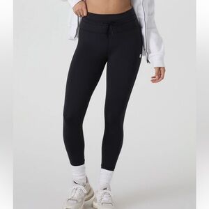 NEW Vuori Daily Form Leggings High Rise Black Size Lg Stretch Drawstring NWT